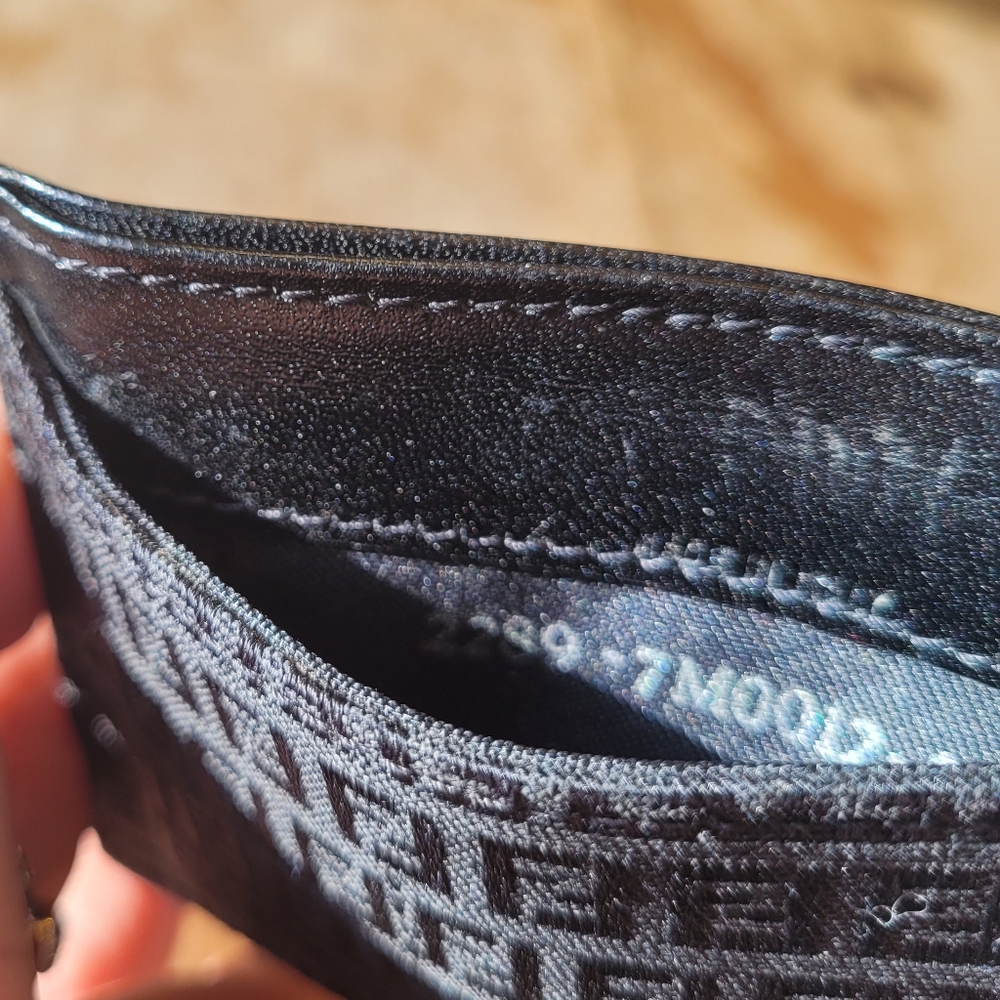 Fendi Unisex Wallet - Picture 3 of 4